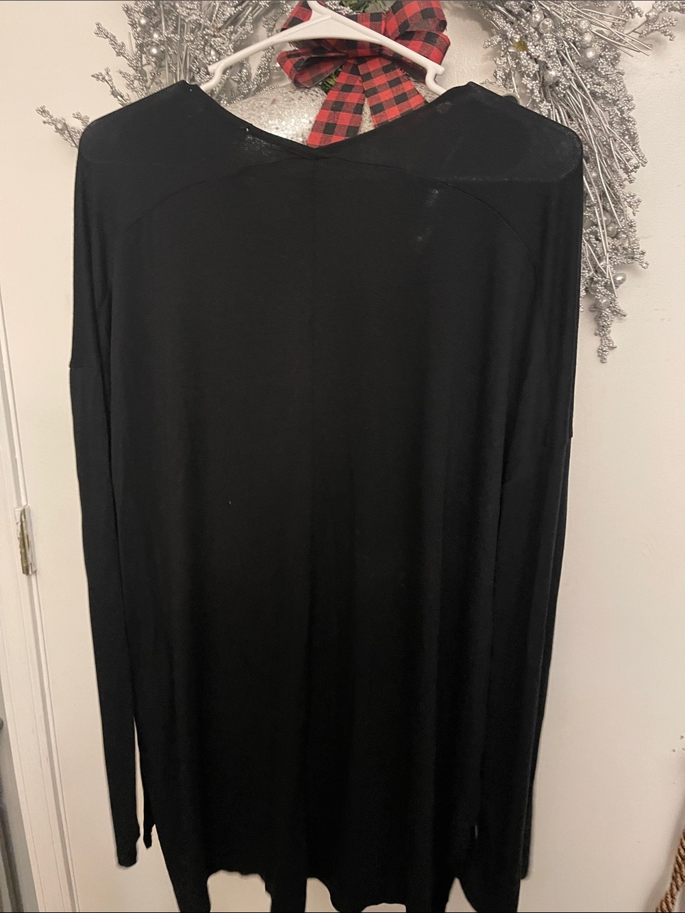 Amelia James Black V-Neck Draped Tunic - Picture 4 of 5